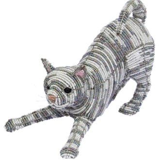 Уникальные сувениры: кошки из бисера